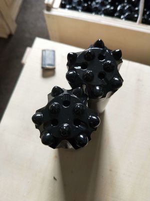 R32 45mm Mặt phẳng nút khoan Bit để khai thác Khoan lỗ đá nhỏ