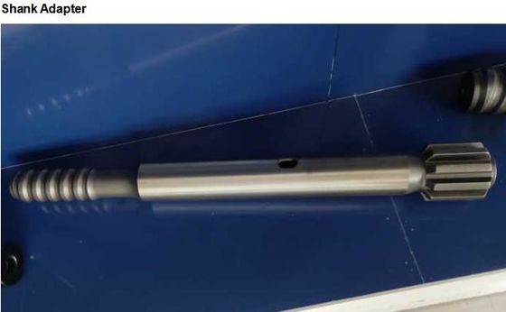 Bộ điều hợp chân của Tamrock HL500 / HL560S với chiều dài 500mm T38 Màu đen có ren