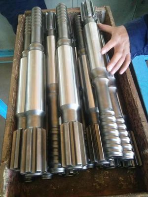 Bộ chuyển đổi mũi khoan cường độ cao R32 / R28 Chủ đề cho máy khoan bàn